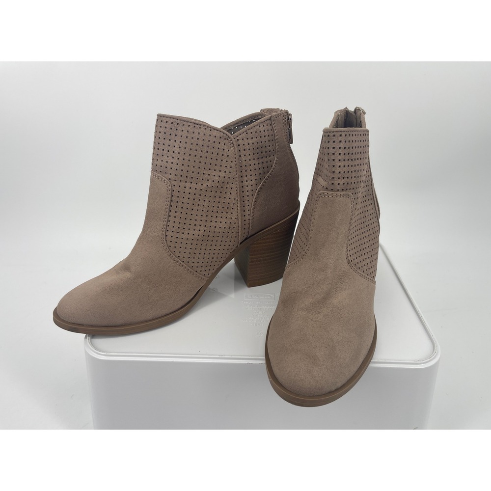 Dolcetta Perforated Ankle Booties Women Size 8 Taupe Suede Block Heel Back Zip